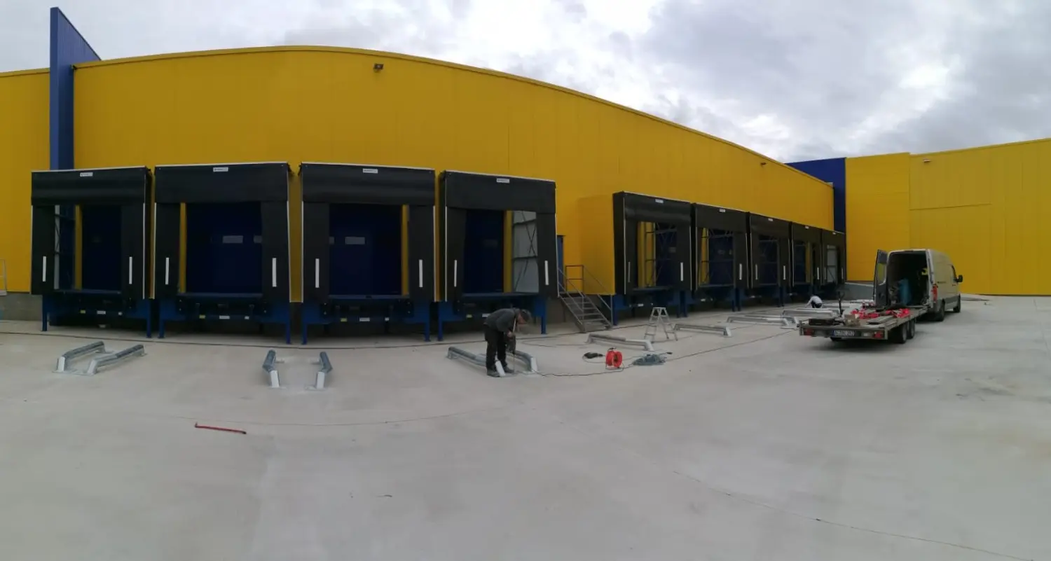 Logistikzentren mit der Verladetechnik der Absolut GmbH